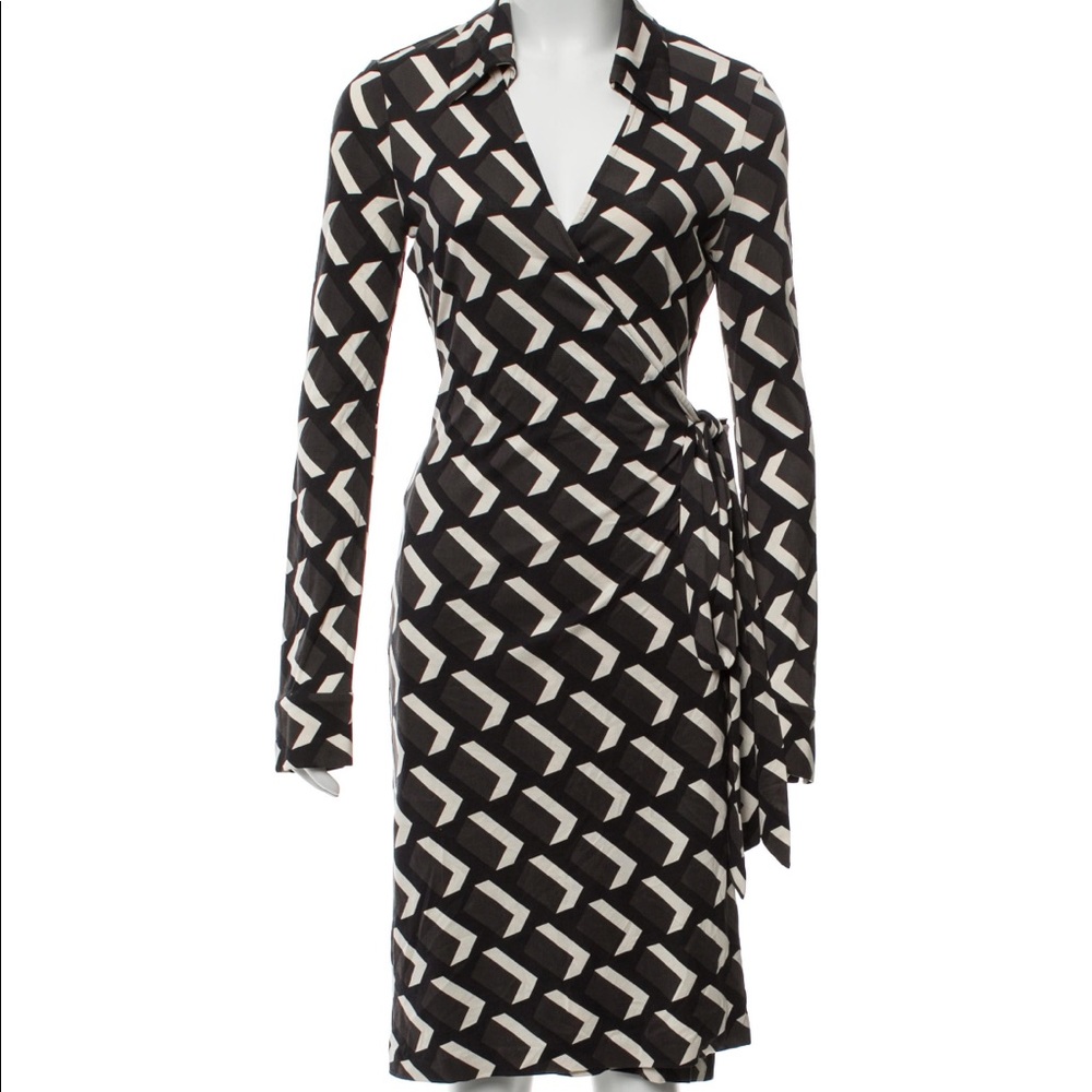 Diane von Furstenberg Black Geometric Wrap Dress 8